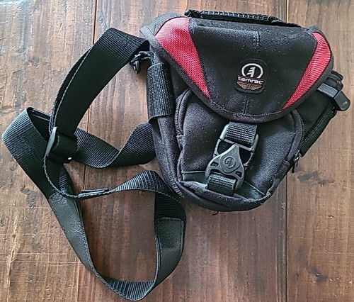 Tamrac 5514 black red padded - black,